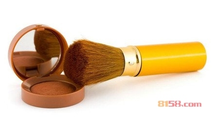 勝梅化妝品加盟 攜手優質品牌，共創美業財富新篇章